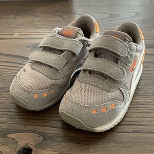 Kids Puma Sneakers Size 7C